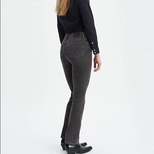 Levis 724 High Rise Straight Cut Off Jeans Premium